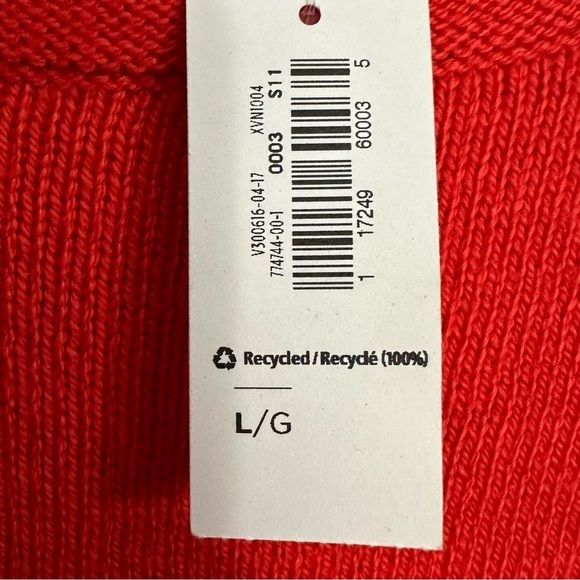 Old Navy Amour Embroidered Crew Neck Pullover Sweater - Picture 6 of 10